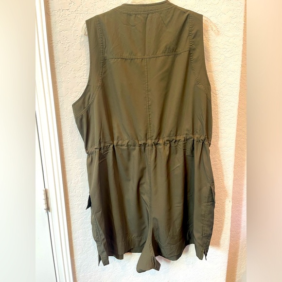 Old Navy Sleeveless Olive Green Romper Preloved Size: XL Petite - Picture 13 of 16